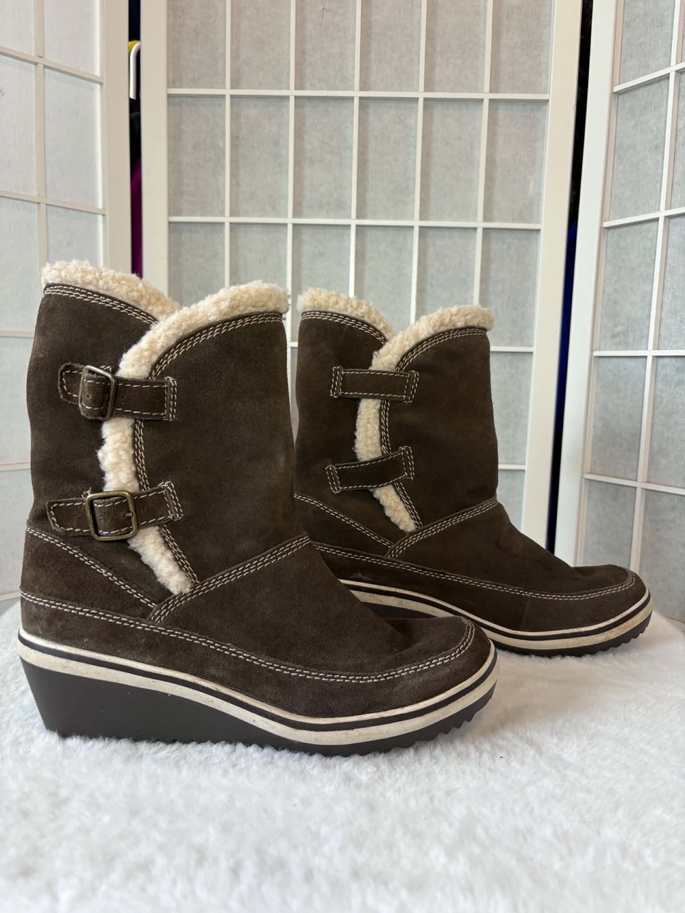 Women's Suede Shearling-Lined Wedge Boots - Brown